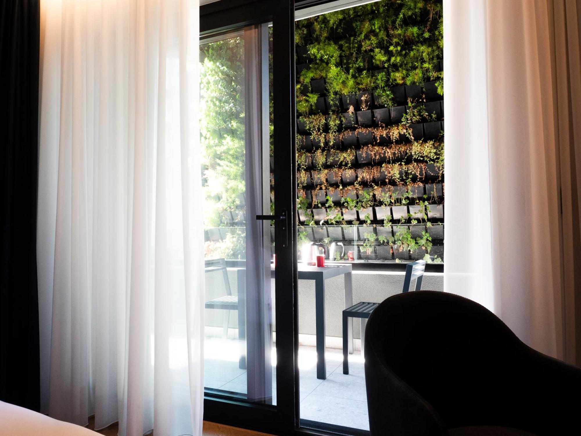 Moncafe Boutique Hotel & Spa Tiranë Luaran gambar