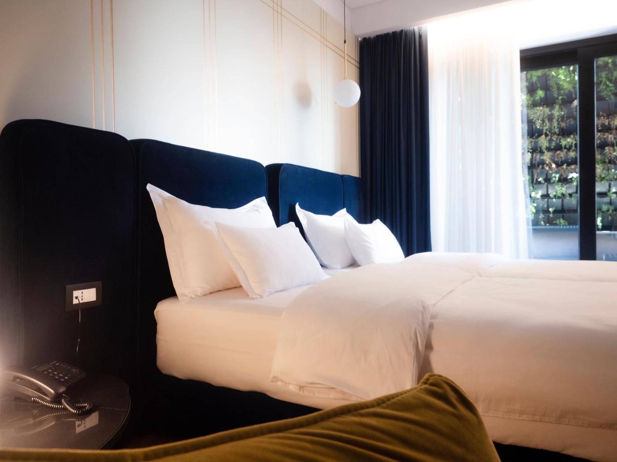 Moncafe Boutique Hotel & Spa Tiranë Luaran gambar